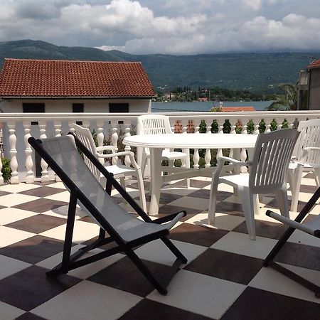 Guest House "Paradise" Tivat Exterior photo